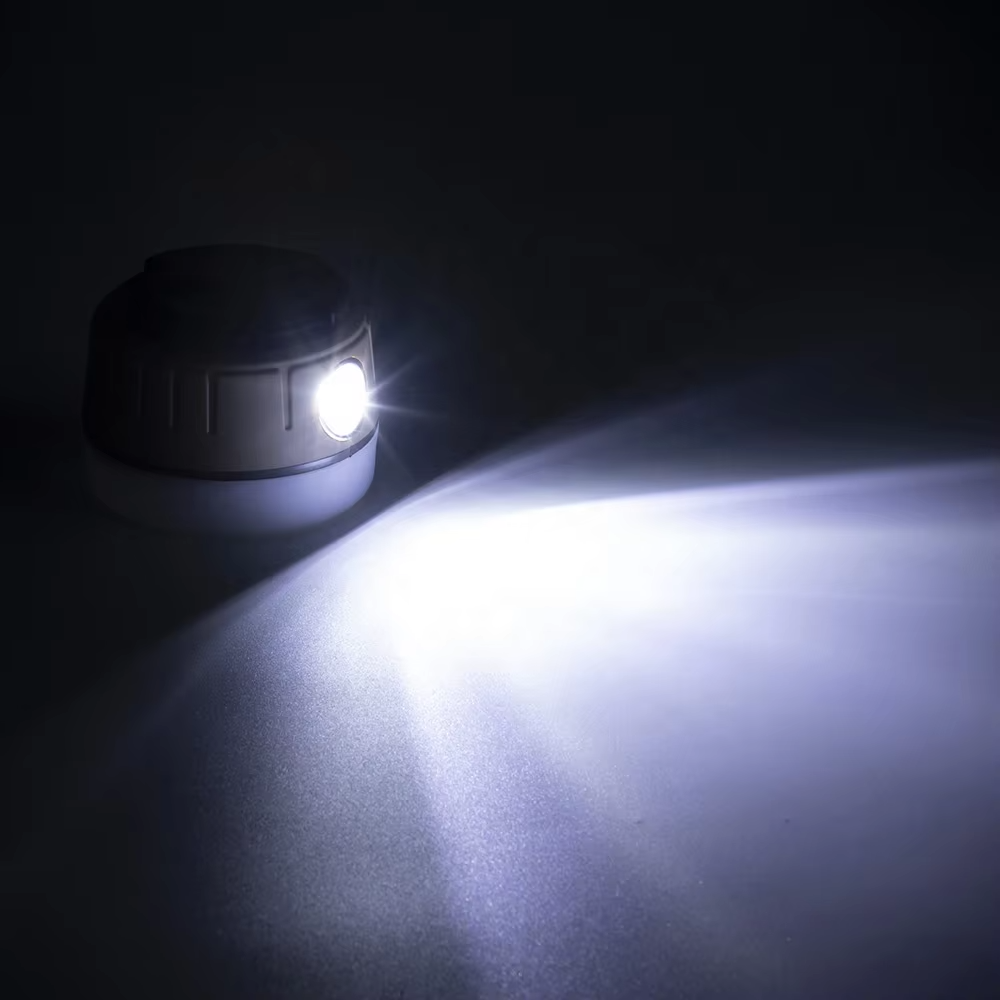 Lille LED lampe with USB C, compact design, 150 lumen brightness.