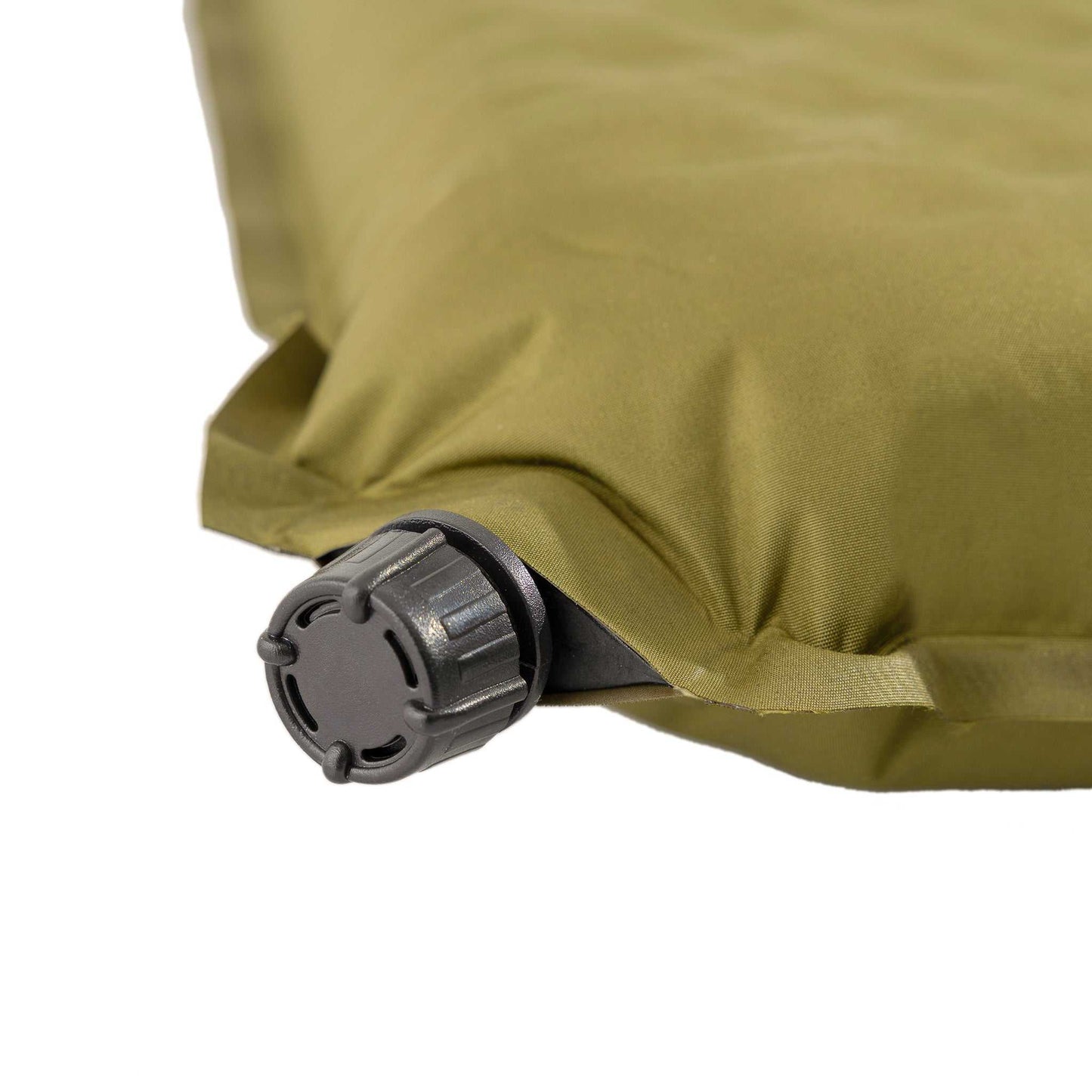Self-inflating double camping mat with a thickness of 9 cm, featuring a valve for easy inflation.