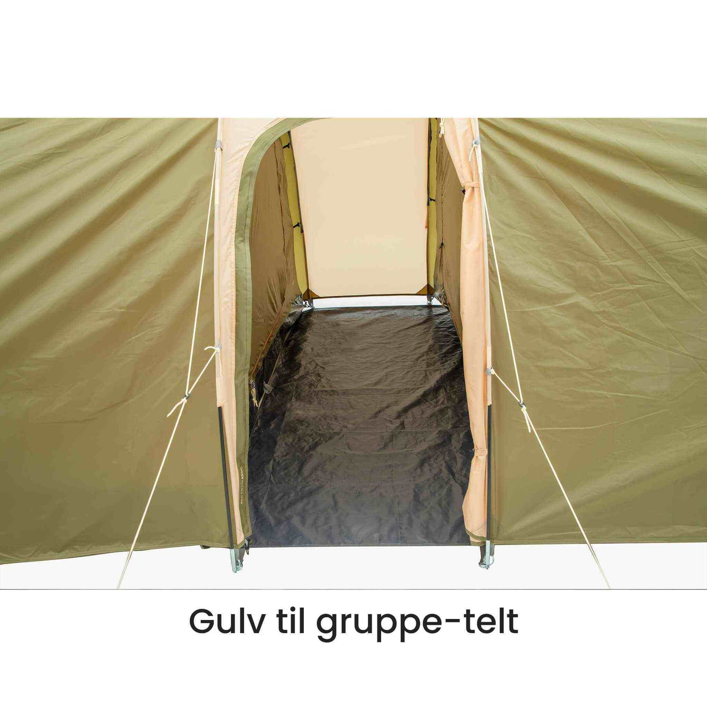 Gulv til gruppetelt midterrum vises i et telt.